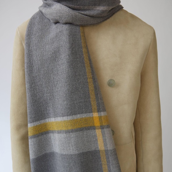 Acne Studios scarf - Picture 3 of 3